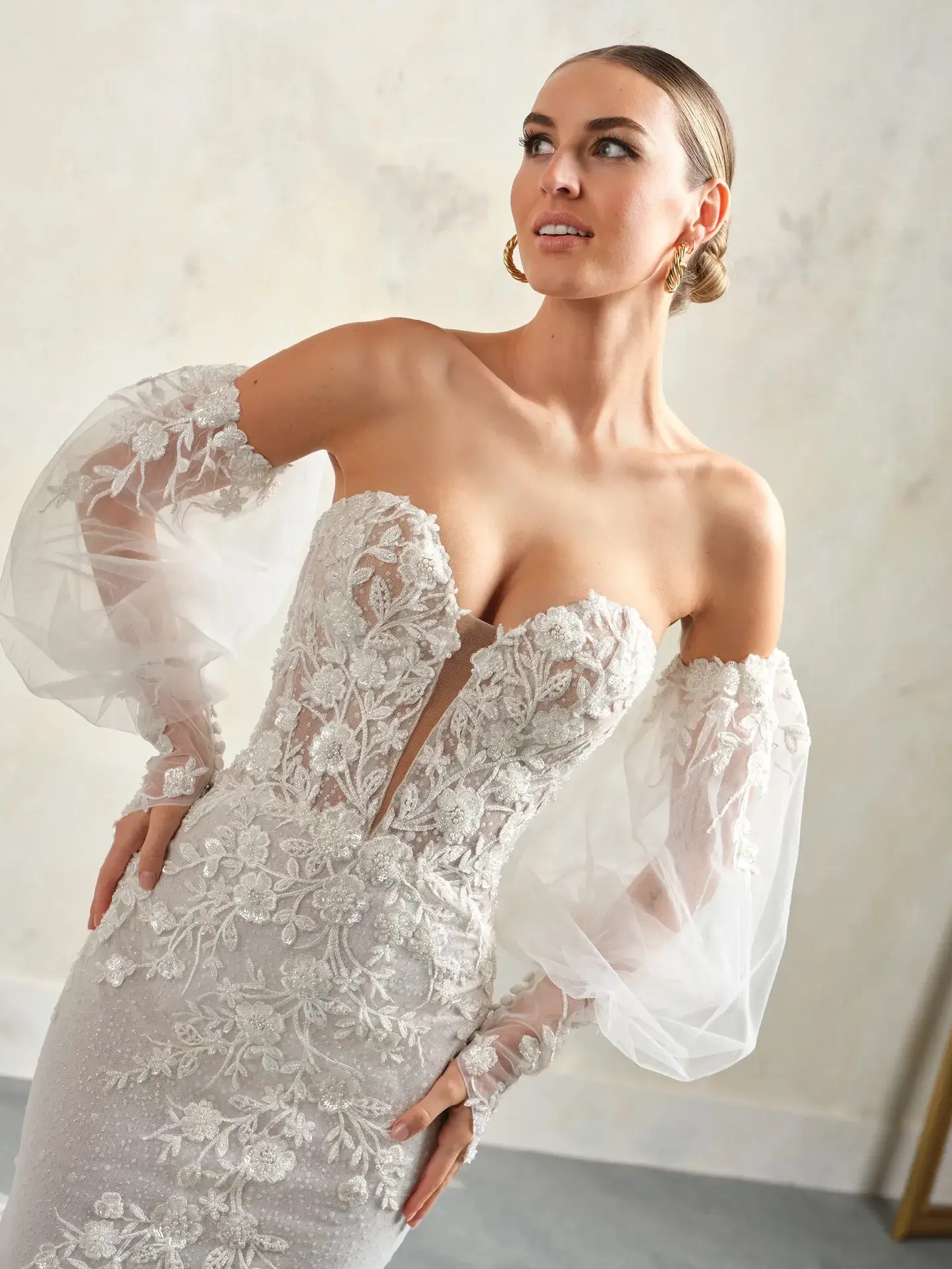Mid Size Trunk Show