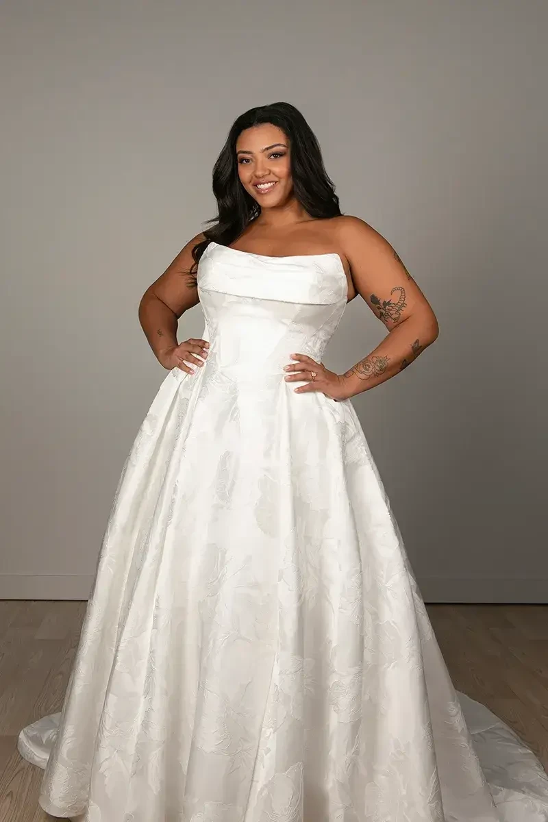 Stella York Plus Size Trunk Show