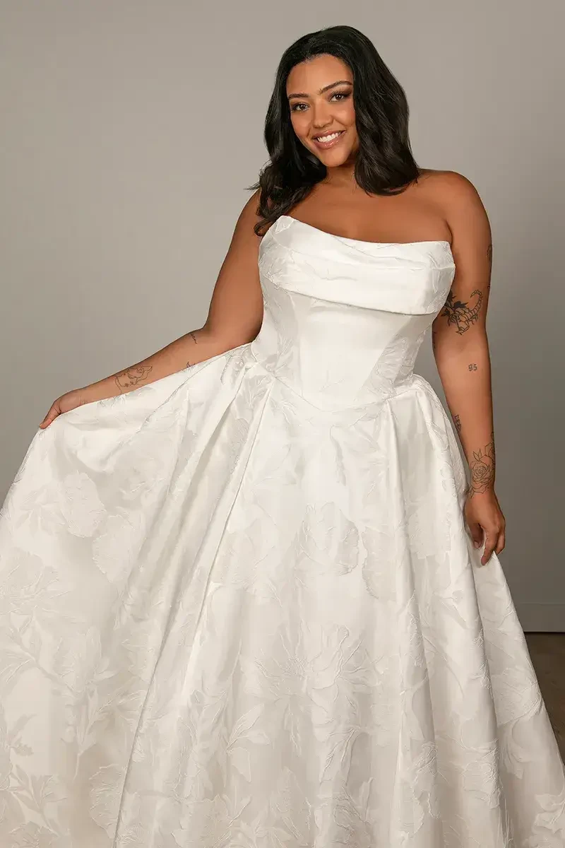 Stella York Plus Size Trunk Show